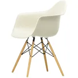 Vitra - Eames Plastic Armchair DAW RE, Esche honigfarben / kieselstein (Filzgleiter basic dark)