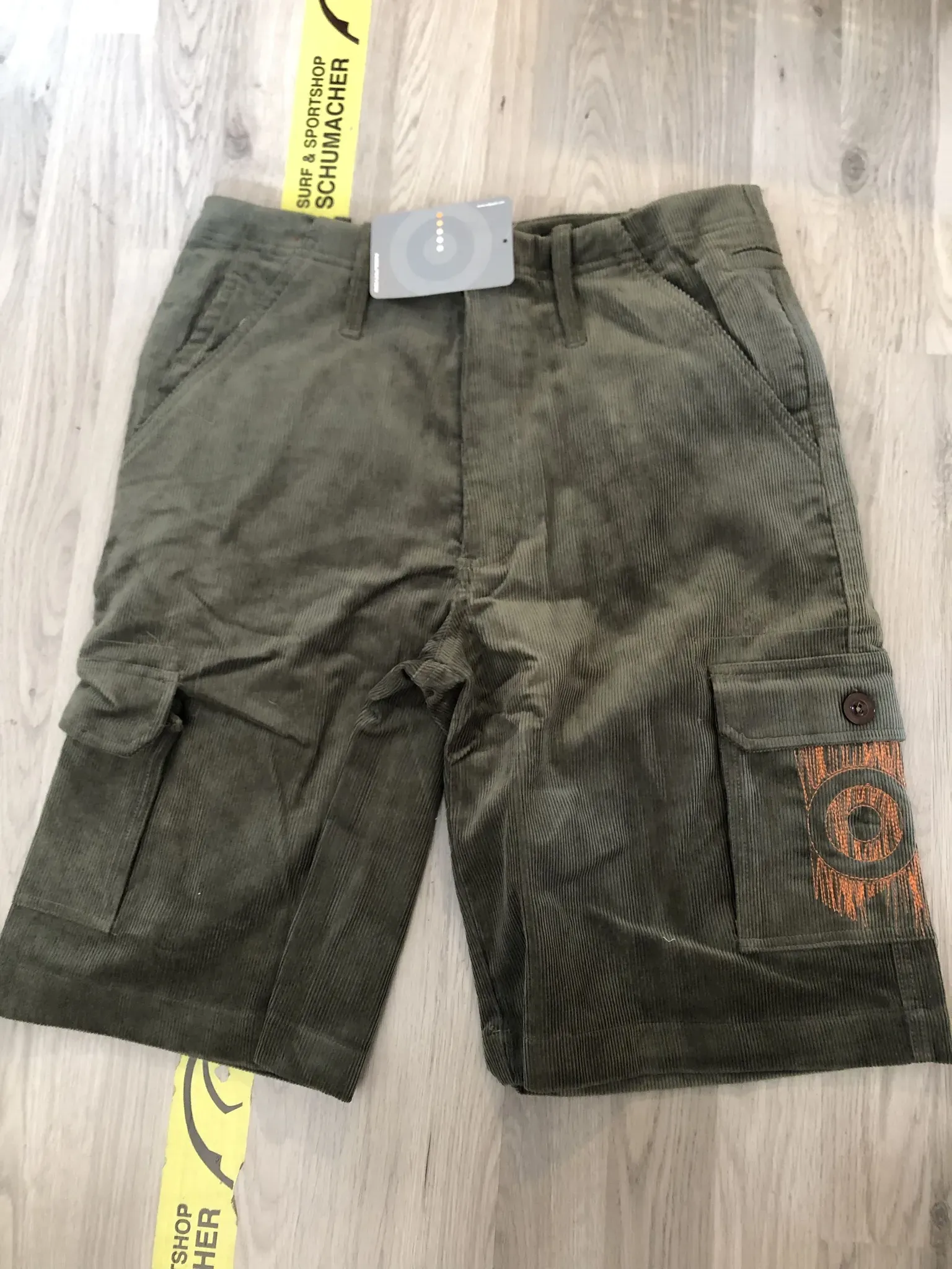 Base Short Olive kurze Kordhose NP Kurze Hose Sommer leicht, Konfiguration: S