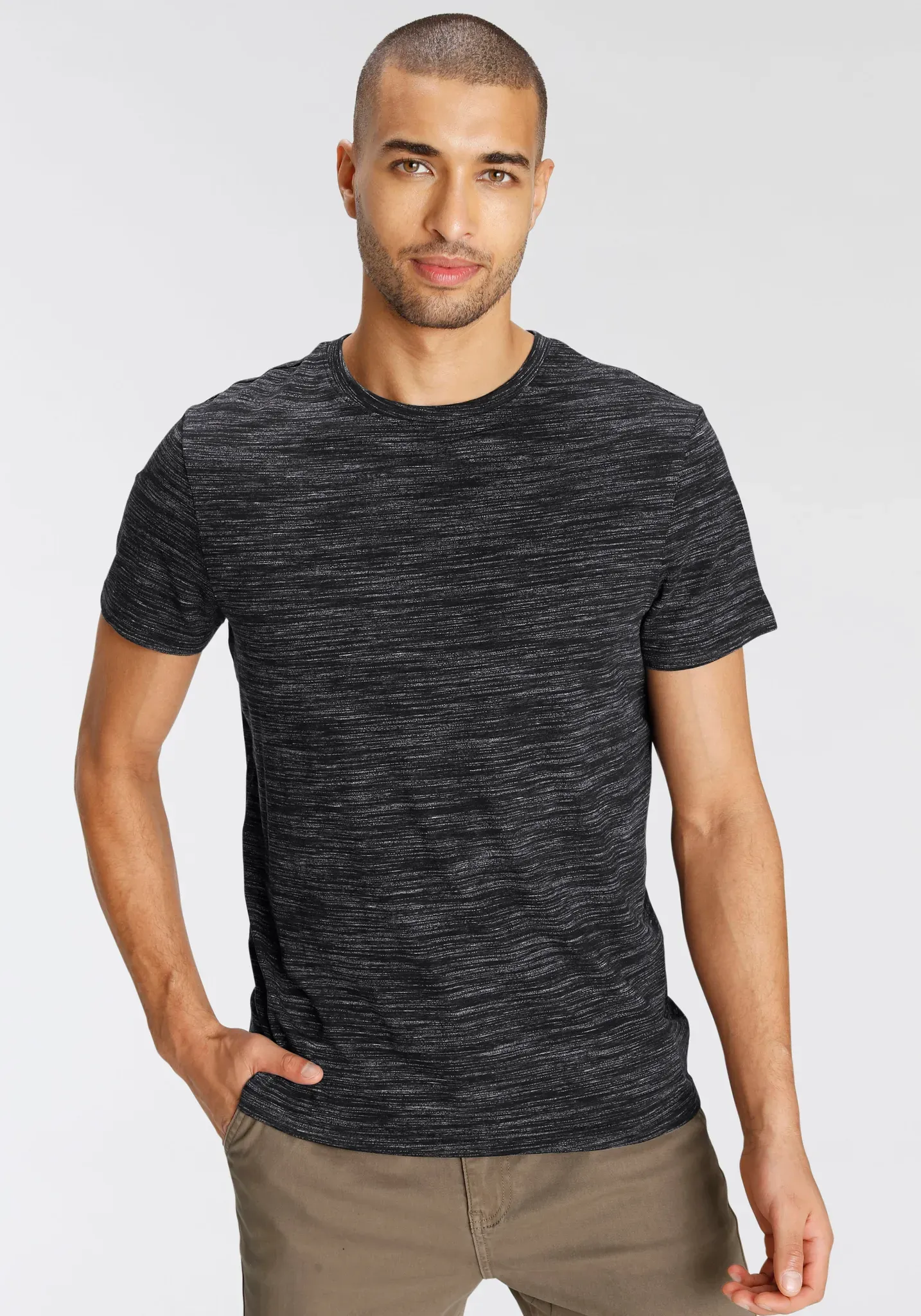 T-Shirt AJC, Herren, Gr. S (44/46), schwarz (schwarz meliert), Single Jersey, Obermaterial: 85% Baumwolle, 15% Polyester, meliert, regular fit, Rundhals, Shirts T-Shirt, Kurzarm, Regular Fit, meliert, Rundhalsausschnitt