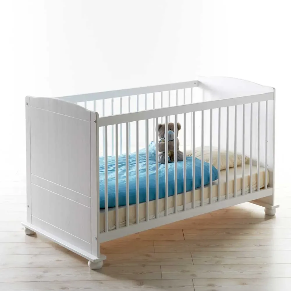 Babybett in Weiß inklusive Rollrost