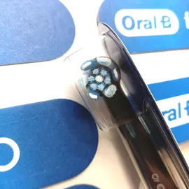 Oral-B iO Ultimative Reinigung Aufsteckbürste schwarz 10 St.