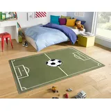 HANSE HOME Adventures Kinderteppich Fußball - Kurzflor Teppich Junge Mädchen Spielteppich Modern Spielfeld Fussball Kinder-Teppich für Kinderzimmer, Spielzimmer - 120x170cm, Grün