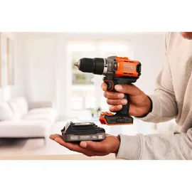 Black & Decker Akku-Schlagbohrschrauber BCD383D1XC inkl. 1 x 2,0 Ah + Ladegerät