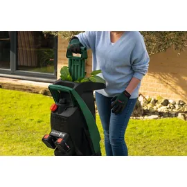Bosch Home & Garden, Holzspalter + Häcksler UniversalShredder 2x18V-25 (gehärtete Stahlmesser, Wendemesser, schneidet Äste bis 25 mm, bürstenloser Motor, OptiCut Drehzahlregelung, Schnelleinlauftrichter, Stößel inkl.)