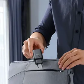 Joyroom JR-TCF20 USB-C PD 20W Ladegerät Schwarz