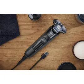 Philips Series 7000 S7886/35 Schwarz