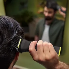 Philips All-in-One Trimmer 7000 Series 14-in-1-Trimmer MG7930/15