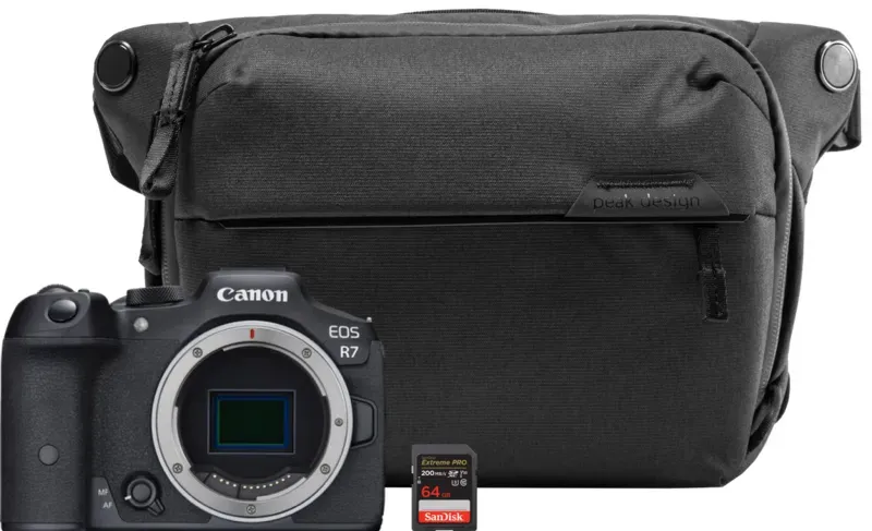 Preisvergleich Produktbild Canon EOS R7 Starterset