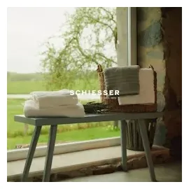 SCHIESSER Milano Waschhandschuh 5 x 16 x 22 cm malve