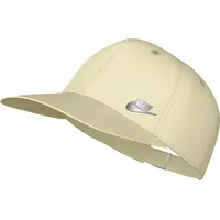 Nike Dri-Fit Club Cap Mit Metalllogo, Coconut Milk/Metallic Silver,