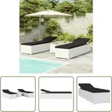 3-tlg. Garten-sonnenliegen Mit Teetisch Poly Rattan Weiß - Sonnenliege - Gartenmöbel - Lounge Möbel - Rattan Gartenmöbel - Outdoor Möbel - The Living Store