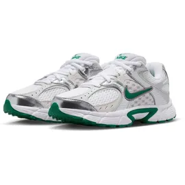 Nike V5 RNR Kinder White/Malachite-Vast Grey 39