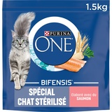 Purina One: Sterilisiertes Cat One Trockenfutter mit Lachs, Thunfisch und Weizen: 1,5 kg, 6er-Pack (6x1,5 kg, gesamt 9 kg)