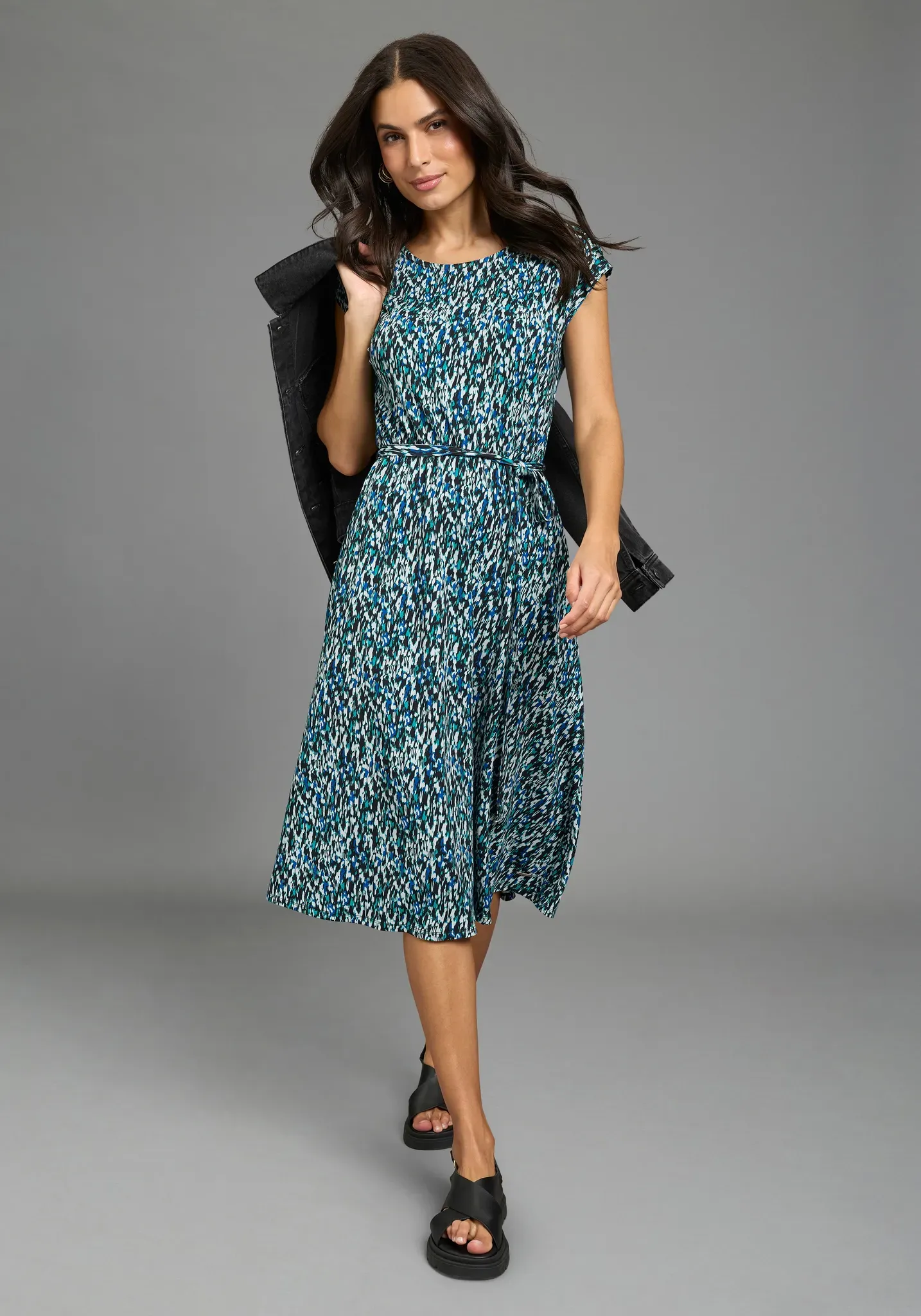 Sommerkleid LAURA SCOTT, Damen, Gr. 48, N-Gr, bunt (blau, mint, gemustert), Jersey, Obermaterial: 95% Viskose, 5% Elasthan, gemustert, figurumspielend kniebedeckend, Rundhals, angeschnitten, Kleider Sommerkleid, knieumspielende Länge, aus Jersey-Material, gemustert