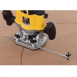 Powerplus POWX093 1500 W inkl. Aufbewahrungskoffer Parallelführung, Staubabsaugung, 12-teiliges Fräs-Set