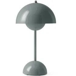 &Tradition - Flowerpot Akku Tischleuchte VP9 mit magnetischem Ladekabel, glänzend, steinblau
