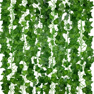 ADORAMOUR Künstliche Efeu Girlanden - 12er Pack, 210cm Länge - Gefälschte Reben für Zimmer und Garten Wand Dekoration für Innen Außen, Grüne Blätter Plastik, Hängende Pflanzen für Grünpflanzen Deko