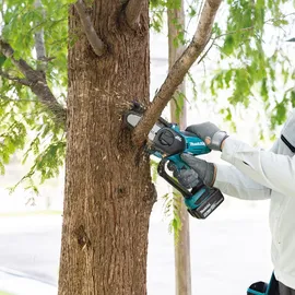 Makita DUC101PTE inkl. 2 x 5,0 Ah Akku + Doppelladegerät