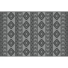 Outsunny Outdoor Teppich robuster Wetterfest Outdoorteppich Carpet mit Geometrie-optik, Flachgewebe Outdoor-teppich für Terrasse Bad Flur Küche 182 x 274 cm, Schwarz+grau