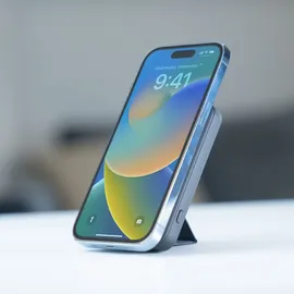 Xlayer MagFix Pro 2-in-1 Powerbank mit Standfuß 5000 mAh Schwarz