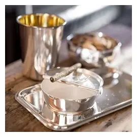 Edzard Aschenbecher Ashburn (Ø 9,5 cm) mit Deckel, schwerversilbert, 2 Ablagemulden