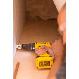 Stanley FMC011S2-QW inkl. 2 x 1,5 Ah + Koffer
