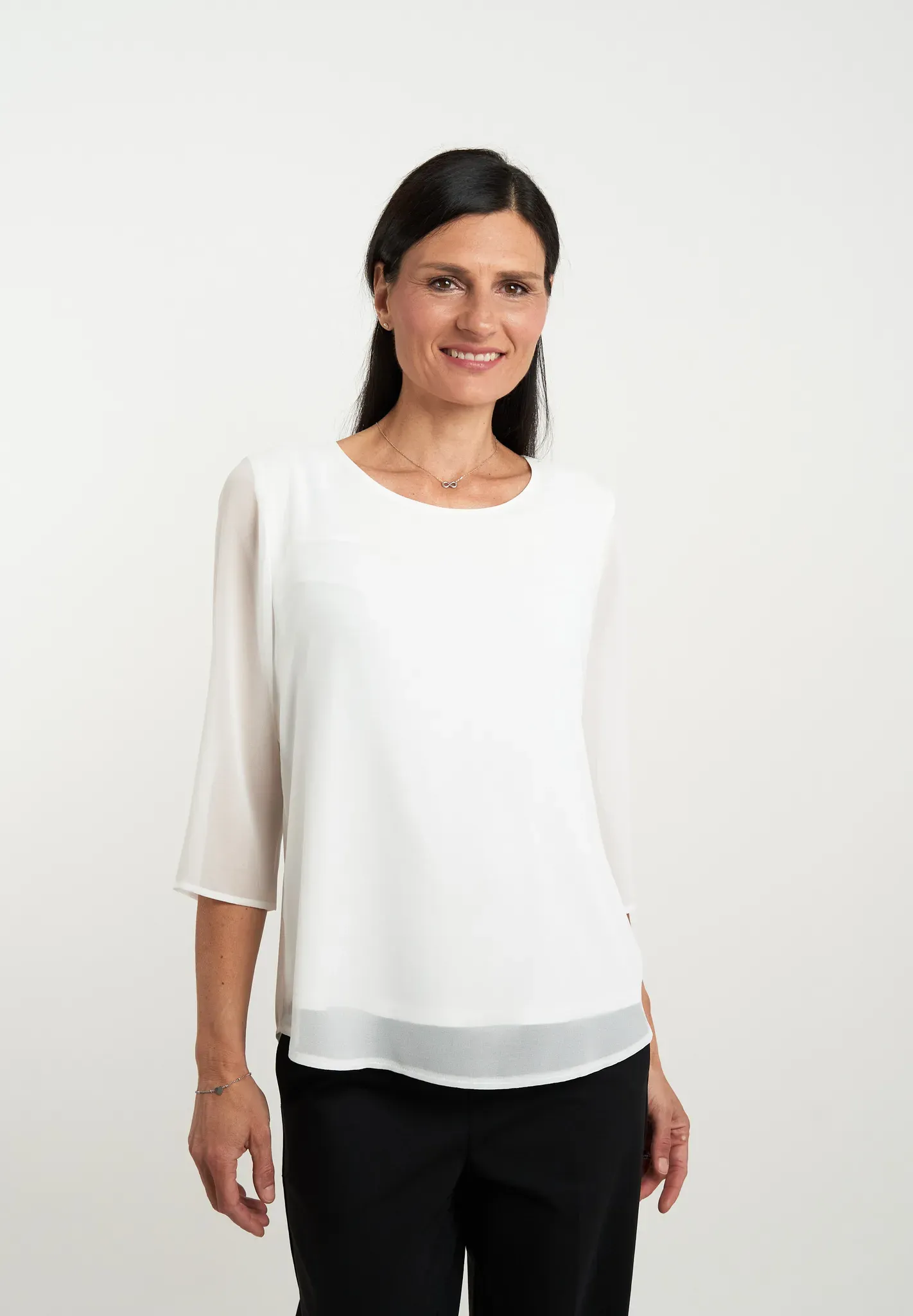 Chiffonbluse SEIDEL MODEN, Damen, Gr. 42, weiß (sanftes weiß), Single Jersey, Obermaterial: 100% Polyester. Obermaterial 2: 95% Viskose, 5% Elasthan, unifarben, lässig geschnitten hüftbedeckend, Rundhals, Blusen Chiffonbluse, MADE IN GERMANY