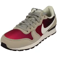 NIKE Damen Internationalist (GS) Fitnessschuhe, Grau/Weiß/Lila (Wolf Grey White Purple Dynasty), 36 EU - 36 EU