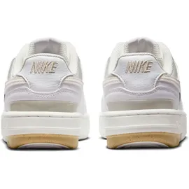 Nike Gamma Force Damen White/Light Bone/Sanddrift/Phantom 38