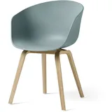 HAY - About A Chair AAC 22, Eiche lackiert / dusty blue 2.0 (Kunststoffgleiter)