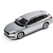 Skoda 3P0099300M7P - Superb Combi Silber 1:43