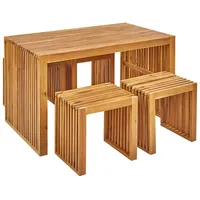 BELIANI Gartenmöbel Set Hellbraun Akazienholz 4-Sitzer 5-Teilig Rustikal Modern 1 Tisch mit 4 Hockern Outdoor Terrasse Garten Ausstattung Holzmöbel - Hellbraun