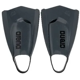 Arena Powerfin Pro II Schwimmbad-Trainingsflossen, Schwimmflossen für Erwachsene, Flossen aus 100% Silikon, Komfortable Kurzflossen für das Schwimmbad, Schwarz, 44-45