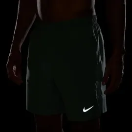Nike Challenger Dri-Fit 7"-Lined Herren Shorts, grün - US: S