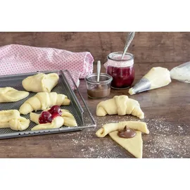 Städter We Love Baking Herdbackblech gelocht 40x35 cm Silber