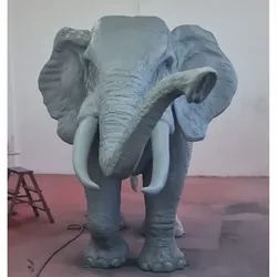 Casa Padrino XXL Deko Skulptur Elefant Grau 410 cm - Riesige Garten Deko Figur