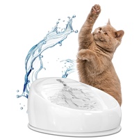 Lucky Kitty Trinkbrunnen für Katze weiß I Katzenbrunnen Keramik Handarbeit, hygienisch I Kein Aufladen, kein Filter-Tausch I Trinkbrunnen leise & energiesparend I Wasserspender Katzen plastikfrei