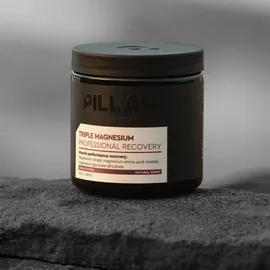 pillar performance Triple Magnesium Recovery Beere Pulver 200 g