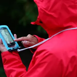 Overboard iPhone Tasche wasserdicht schwarz