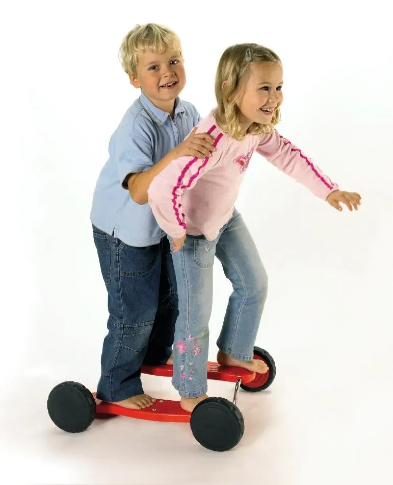 Gonge Go Go Bus Motorikspielzeug Pedallaufwagen fr Kinder rot/gelb/blau Kunststoff/Metall - Fr 2-3 Kinder, bis 90 kg, Teamspiel