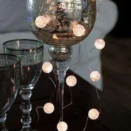 StarTrading LED-Lichterkette Kugeln Eisglas 1,4 m Warmweiß