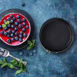 Relaxdays Springform klein, 5er Set, Ø 12 cm, rund, antihaftbeschichtet, 220 °C hitzebeständig, Mini Kuchenform, schwarz