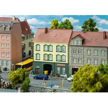 FALLER Stadthaus mit Modellbaugeschäft 130628