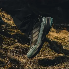 adidas Terrex Skychaser AX5 GTX Herren Core Black/Carbon/Pure Teal 47 1/3
