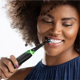 Oral-B iO Series 4 matte black