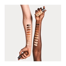 Mádara Skin Equal Soft Glow Foundation 60 olive 30 ml
