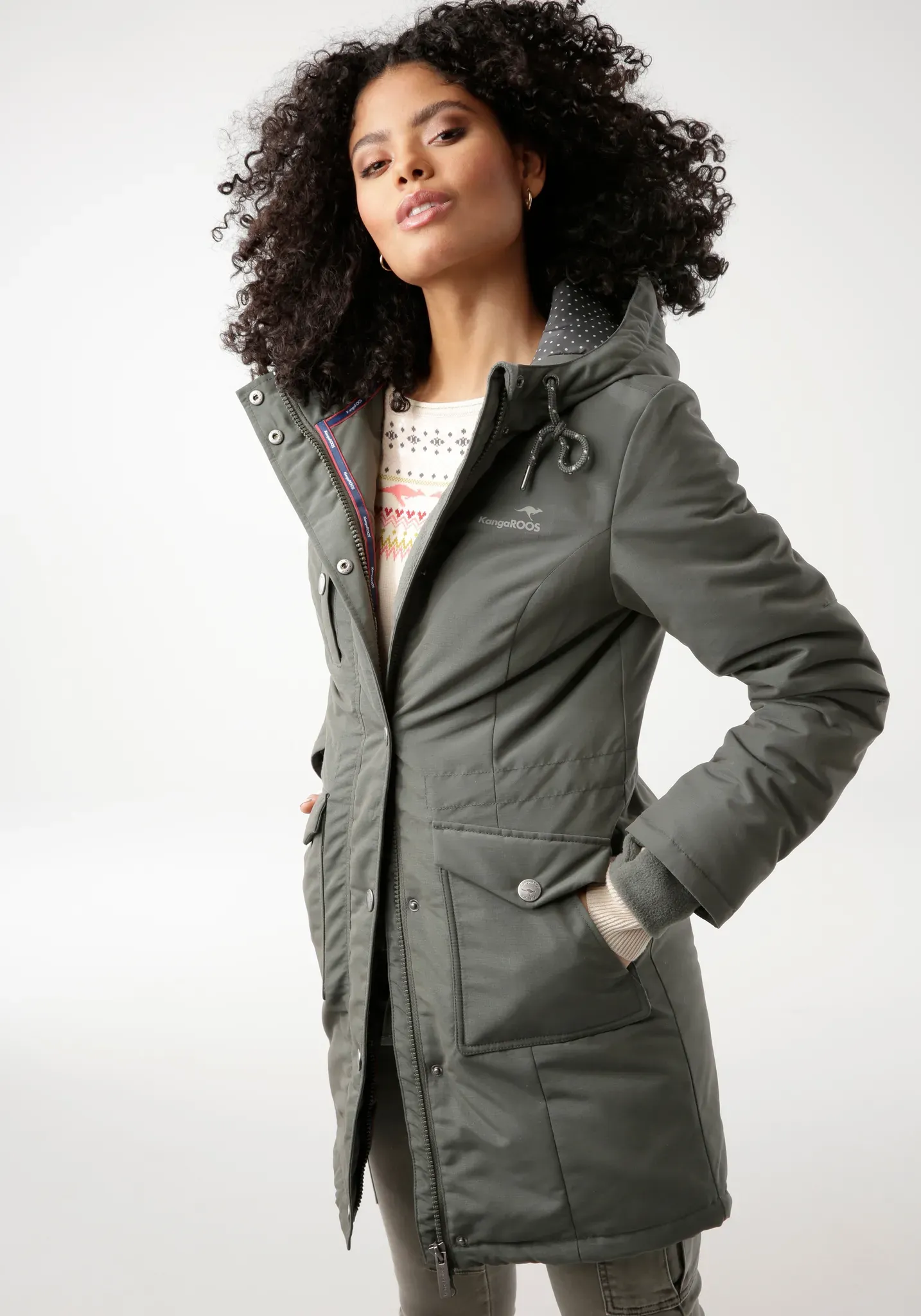 Langjacke KANGAROOS, Damen, Gr. 34, grün (khaki), Web, Obermaterial: 100% Polyester. Futter: 100% Polyester. Wattierung: 100% Polyester, gepunktet, kontrastfarbene Details, unifarben mit Farbeinsatz, figurumspielend Po-bedeckend, Jacken Langjacke, für den Übergang, aus leichtem Webmaterial, modisch
