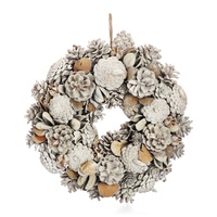 Türkranz für Weihnachten - weißer Adventskranz mit Zapfen und Blättern