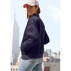LASCANA Steppjacke, in leicht verwaschener Optik mit Taschen, Bomber-Design LASCANA marine 42
