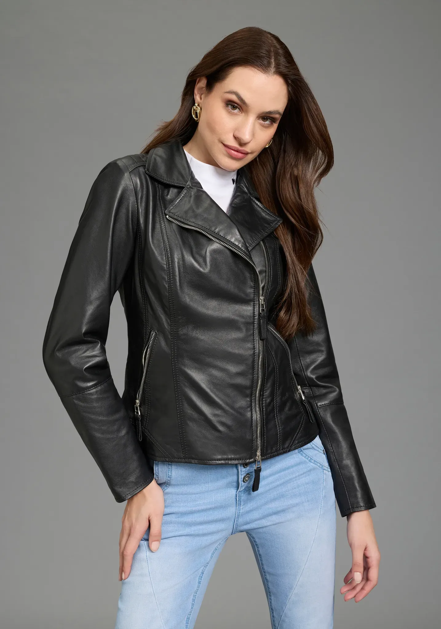 Lederjacke BRUNO BANANI, Damen, Gr. 44, schwarz, Obermaterial: 100% Schafsnappaleder. Futter: 100% Polyester, unifarben, figurbetont, Jacken, figurenbetont, mit Reißverschlus für Casualmode